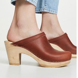 No. 6 Old School Clog in Bourbon